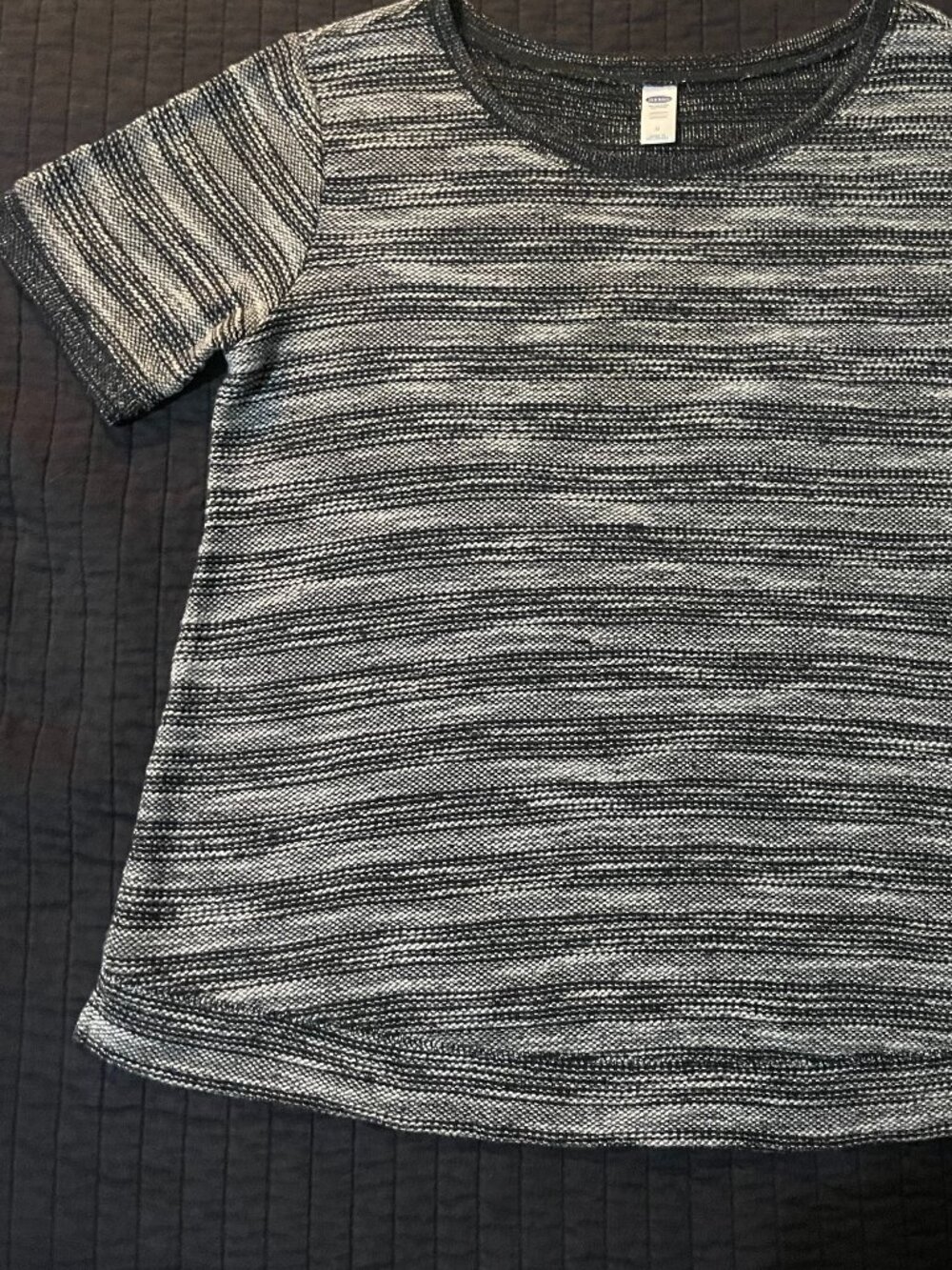 Old Navy Medium Maternity B&W Striped Short Sleeve Cozy Sweater Women's Top - Picture 2 of 12